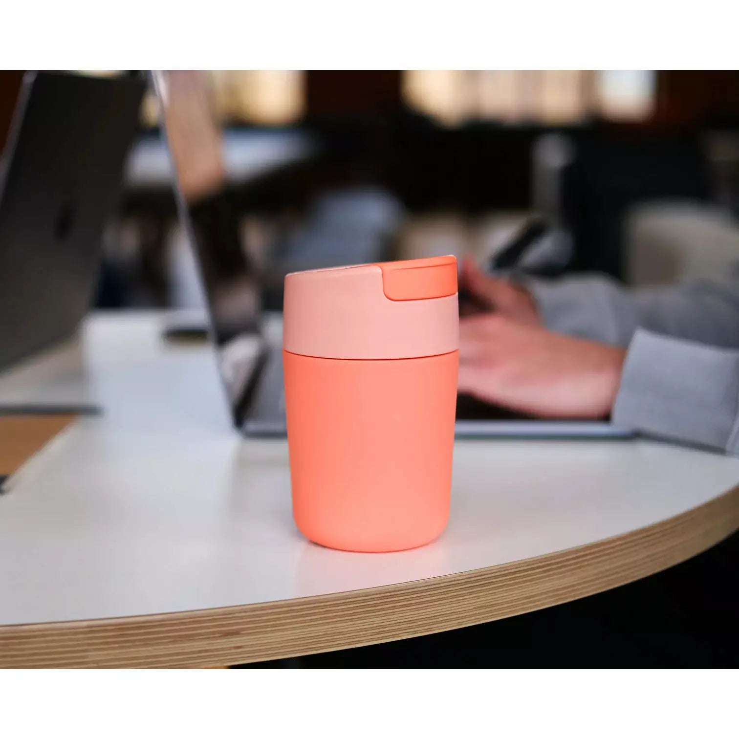 Joseph Joseph Sipp™ Travel Mug with Hygienic Lid 340ml - Coral